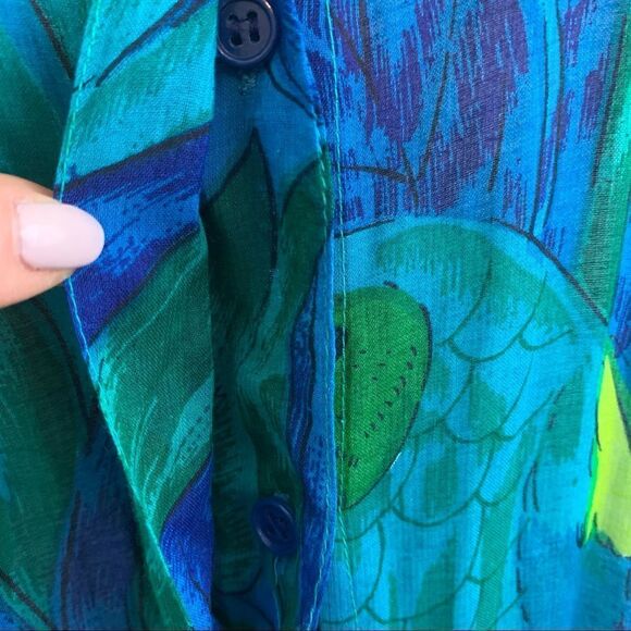 Vintage painterly fish print button down - Picture 5 of 7